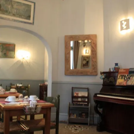 Le Sisley Hotel